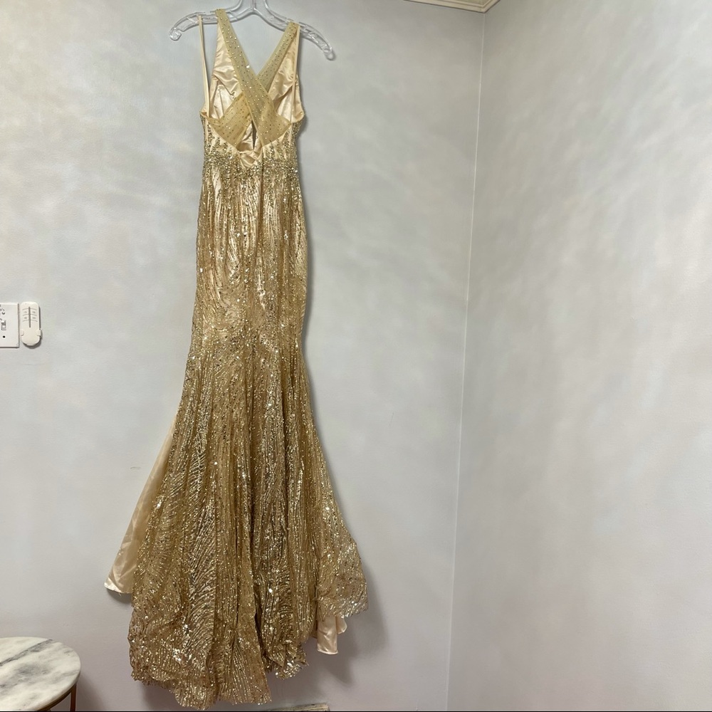 # Mac Duggal Light Gold Embellished Sequin Halter Neck Cross Back Gown - Picture 8 of 17